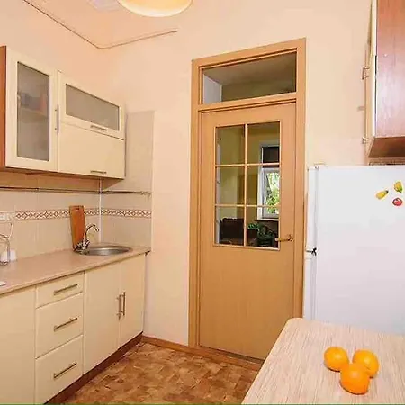 1 кім біля жд я вокзалу Apartment *