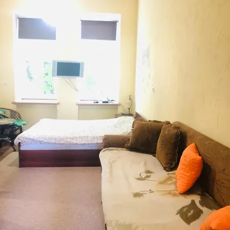 1 кім біля жд я вокзалу Apartment *